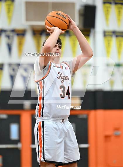 Thumbnail 1 in Gunderson @ Roseville (Tiger Classic) photogallery.