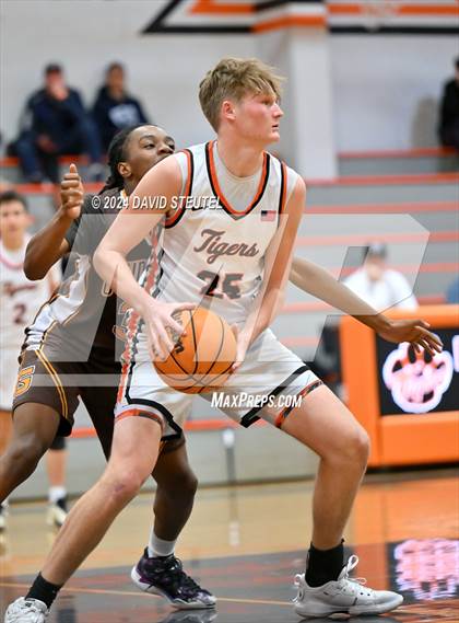 Thumbnail 3 in Gunderson @ Roseville (Tiger Classic) photogallery.