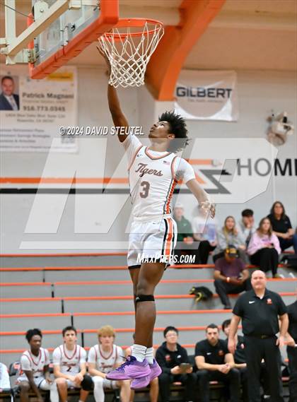 Thumbnail 2 in Gunderson @ Roseville (Tiger Classic) photogallery.
