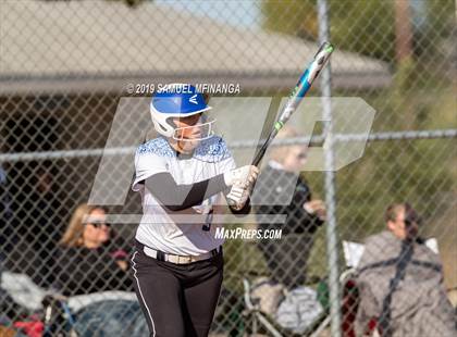 Thumbnail 2 in Skutt Catholic vs. Lincoln East photogallery.