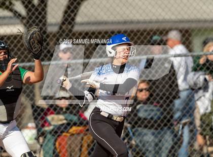 Thumbnail 2 in Skutt Catholic vs. Lincoln East photogallery.