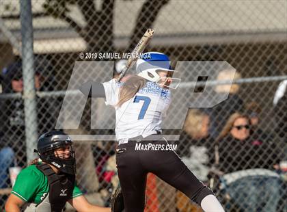 Thumbnail 1 in Skutt Catholic vs. Lincoln East photogallery.