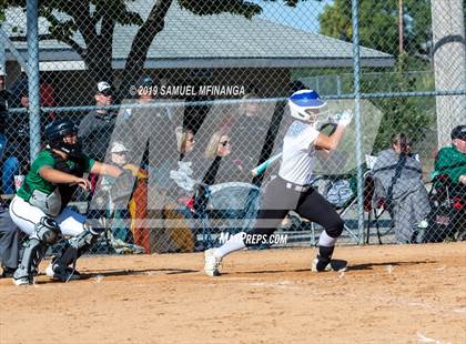 Thumbnail 2 in Skutt Catholic vs. Lincoln East photogallery.