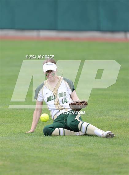Thumbnail 2 in Sheridan vs Athens photogallery.