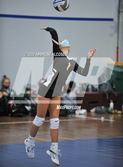 Thumbnail 3 in St. Agnes Academy vs Lutheran South Academy (FAST Private School Tournament) photogallery.