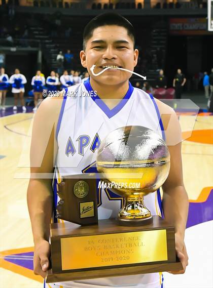 Thumbnail 1 in North Valley Christian Academy vs. Fort Thomas (AIA 1A State Final Awards) photogallery.