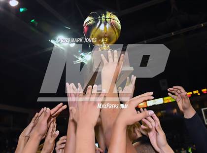 Thumbnail 1 in North Valley Christian Academy vs. Fort Thomas (AIA 1A State Final Awards) photogallery.