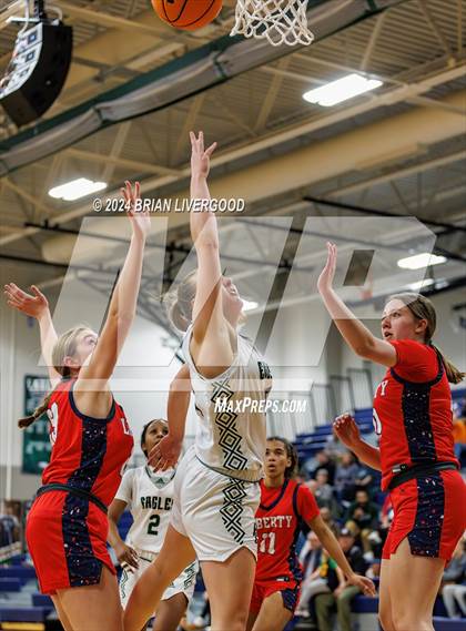 Thumbnail 3 in Liberty @ Pine Creek photogallery.