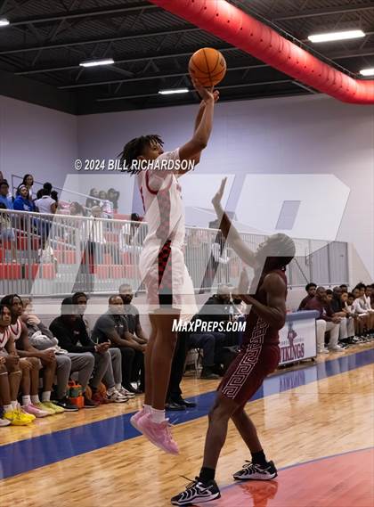 Thumbnail 3 in Lanier vs. Brandon (River City Classic Tournament) photogallery.