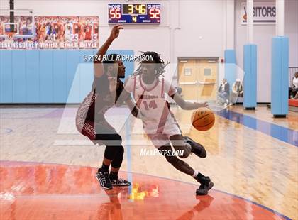 Thumbnail 1 in Lanier vs. Brandon (River City Classic Tournament) photogallery.