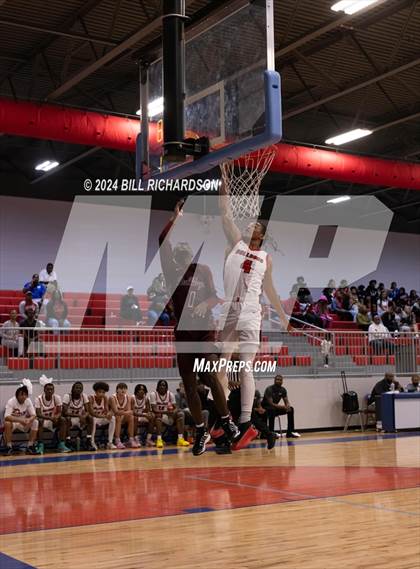 Thumbnail 2 in Lanier vs. Brandon (River City Classic Tournament) photogallery.