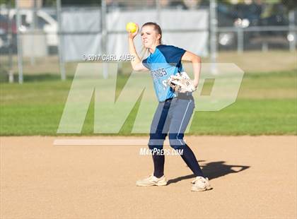 Thumbnail 1 in Ralston Valley @ Arvada West photogallery.