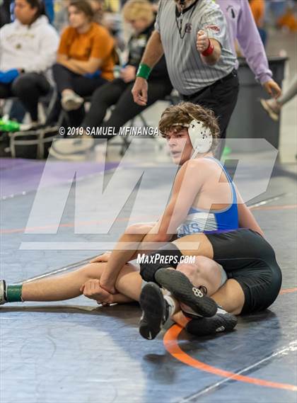 Thumbnail 2 in Papillion-LaVista South vs. Bellevue East (Flatwater Fracas Wrestling Tournament) photogallery.