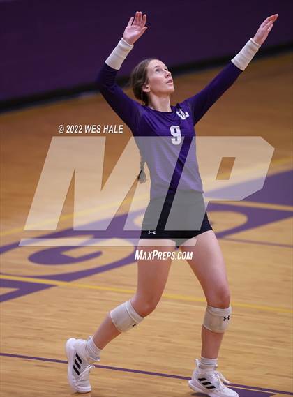 Thumbnail 2 in Arlington @ DeSoto Central photogallery.