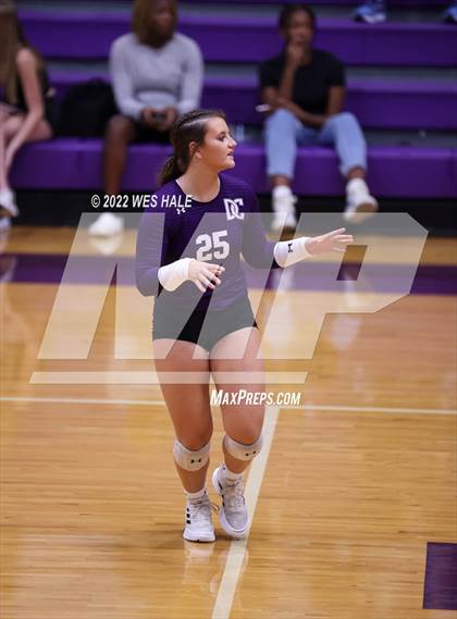 Thumbnail 3 in Arlington @ DeSoto Central photogallery.