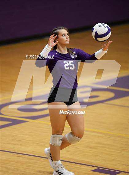 Thumbnail 3 in Arlington @ DeSoto Central photogallery.