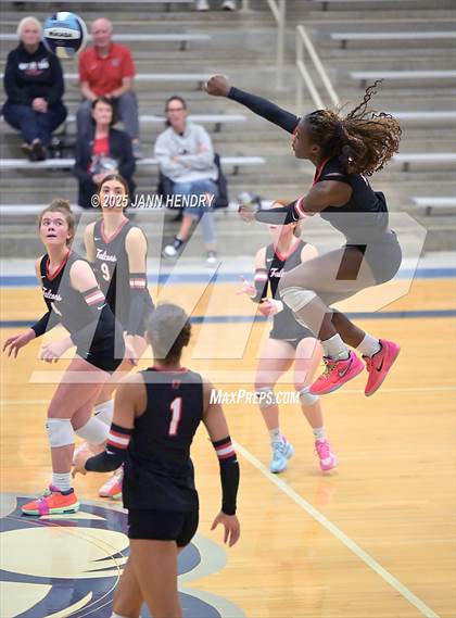 Thumbnail 2 in Nation Ford vs North Myrtle Beach (Dorman Tournament of Champions) photogallery.