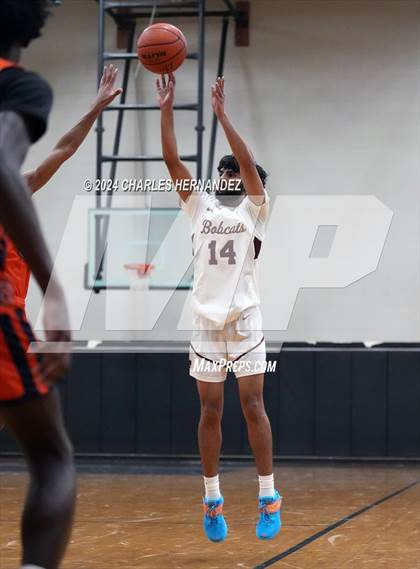 Thumbnail 3 in Bridgeland vs. Cy-Fair (Cy-Hoops Invitational) photogallery.