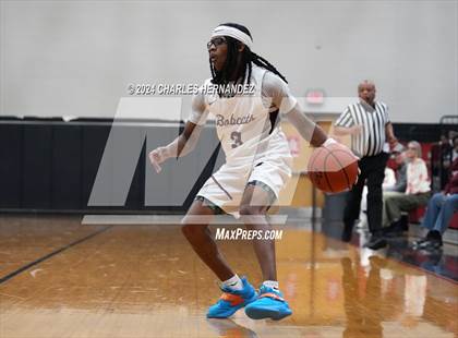 Thumbnail 2 in Bridgeland vs. Cy-Fair (Cy-Hoops Invitational) photogallery.