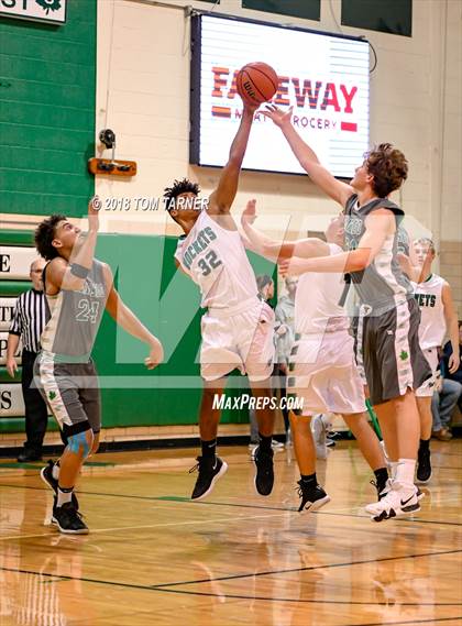 Thumbnail 3 in Rock Falls vs. Geneseo photogallery.