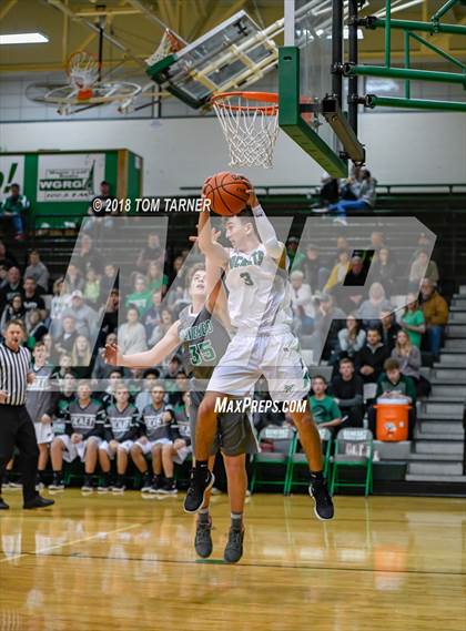 Thumbnail 2 in Rock Falls vs. Geneseo photogallery.