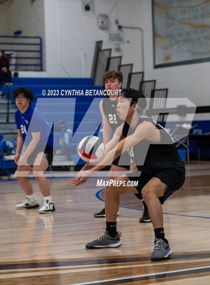 Thumbnail 3 in Highlands Ranch vs Cherry Creek photogallery.