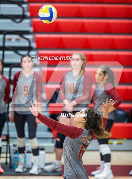 Thumbnail 3 in Mission Hills @ Cleveland (CIF State Division 4 Round 2) photogallery.