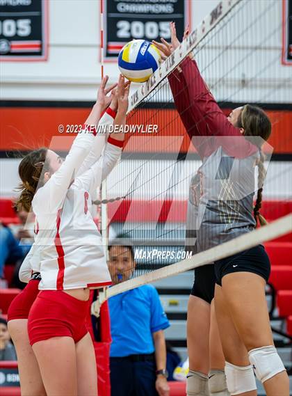 Thumbnail 1 in Mission Hills @ Cleveland (CIF State Division 4 Round 2) photogallery.