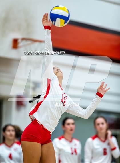 Thumbnail 2 in Mission Hills @ Cleveland (CIF State Division 4 Round 2) photogallery.