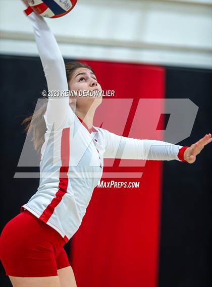 Thumbnail 2 in Mission Hills @ Cleveland (CIF State Division 4 Round 2) photogallery.