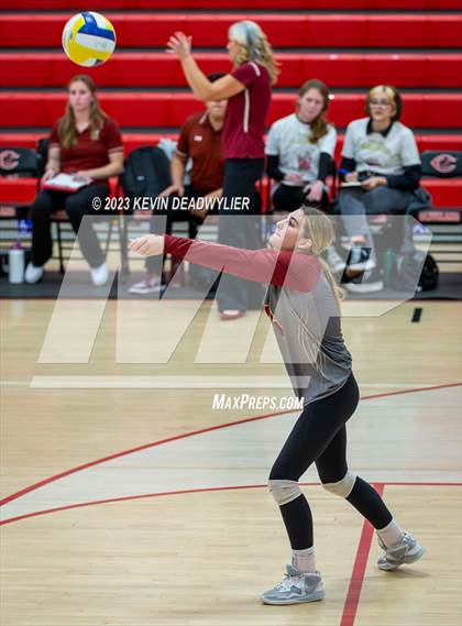 Thumbnail 3 in Mission Hills @ Cleveland (CIF State Division 4 Round 2) photogallery.