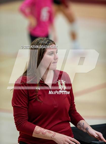 Thumbnail 1 in Mission Hills @ Cleveland (CIF State Division 4 Round 2) photogallery.