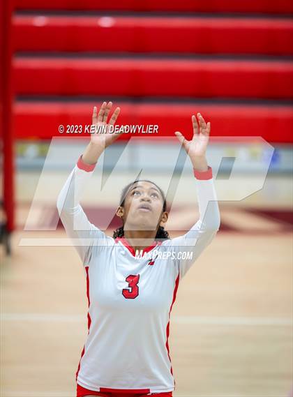 Thumbnail 2 in Mission Hills @ Cleveland (CIF State Division 4 Round 2) photogallery.