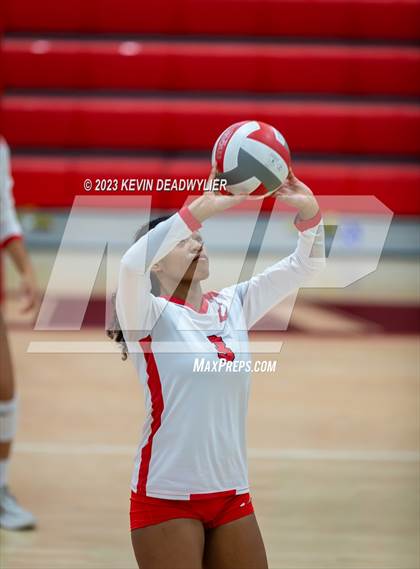 Thumbnail 1 in Mission Hills @ Cleveland (CIF State Division 4 Round 2) photogallery.