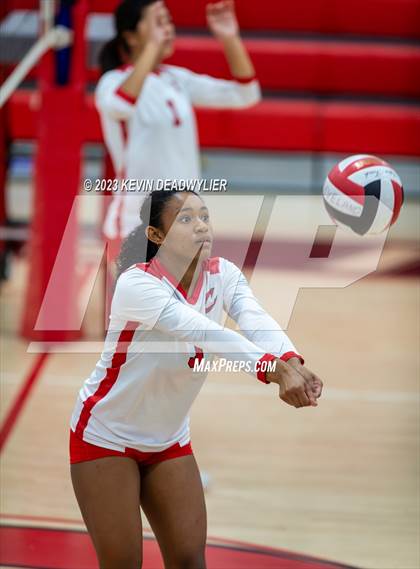 Thumbnail 1 in Mission Hills @ Cleveland (CIF State Division 4 Round 2) photogallery.