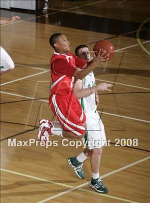 Thumbnail 1 in La Jolla vs. St. Joseph (MaxPreps Holiday Classic) photogallery.