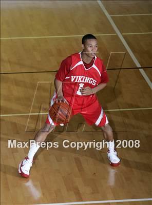 Thumbnail 3 in La Jolla vs. St. Joseph (MaxPreps Holiday Classic) photogallery.