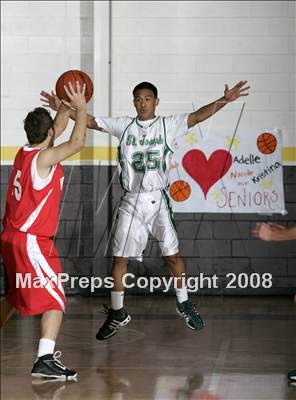 Thumbnail 3 in La Jolla vs. St. Joseph (MaxPreps Holiday Classic) photogallery.