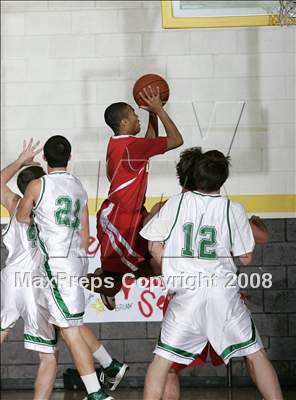 Thumbnail 1 in La Jolla vs. St. Joseph (MaxPreps Holiday Classic) photogallery.