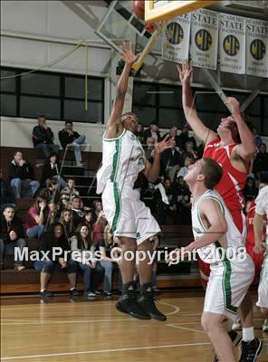 Thumbnail 3 in La Jolla vs. St. Joseph (MaxPreps Holiday Classic) photogallery.