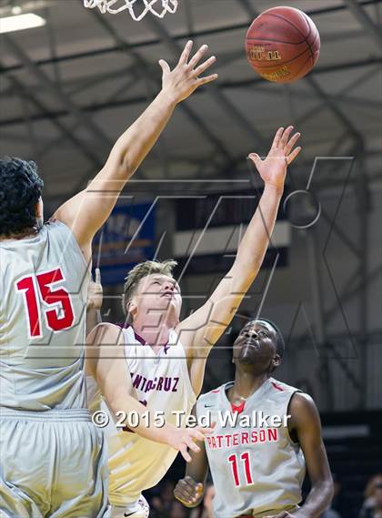 Thumbnail 2 in Patterson vs. Santa Cruz photogallery.