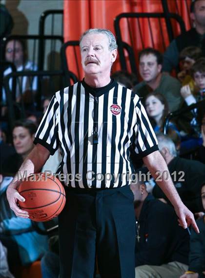 Thumbnail 3 in Rye Neck vs Mamaroneck (Mamaroneck Tiger Tournament) photogallery.