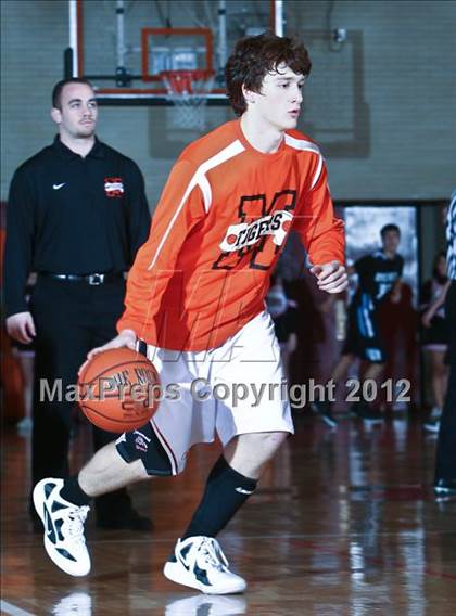 Thumbnail 2 in Rye Neck vs Mamaroneck (Mamaroneck Tiger Tournament) photogallery.