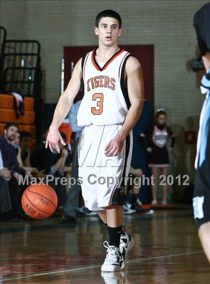 Thumbnail 3 in Rye Neck vs Mamaroneck (Mamaroneck Tiger Tournament) photogallery.