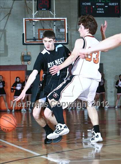 Thumbnail 3 in Rye Neck vs Mamaroneck (Mamaroneck Tiger Tournament) photogallery.