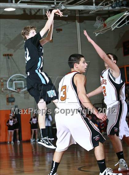 Thumbnail 3 in Rye Neck vs Mamaroneck (Mamaroneck Tiger Tournament) photogallery.