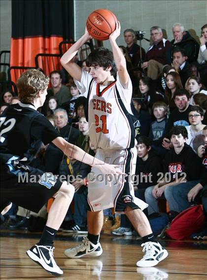 Thumbnail 1 in Rye Neck vs Mamaroneck (Mamaroneck Tiger Tournament) photogallery.