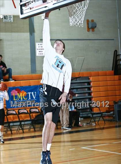 Thumbnail 3 in Rye Neck vs Mamaroneck (Mamaroneck Tiger Tournament) photogallery.