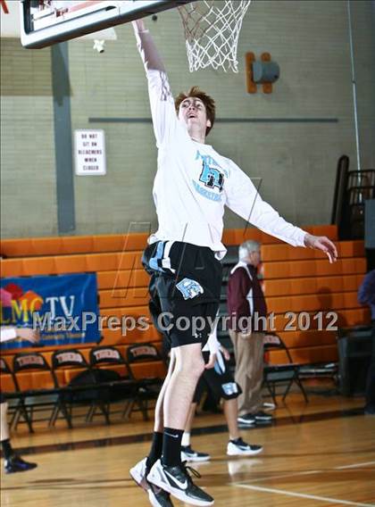 Thumbnail 2 in Rye Neck vs Mamaroneck (Mamaroneck Tiger Tournament) photogallery.
