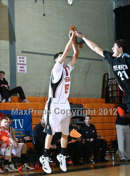 Thumbnail 2 in Rye Neck vs Mamaroneck (Mamaroneck Tiger Tournament) photogallery.